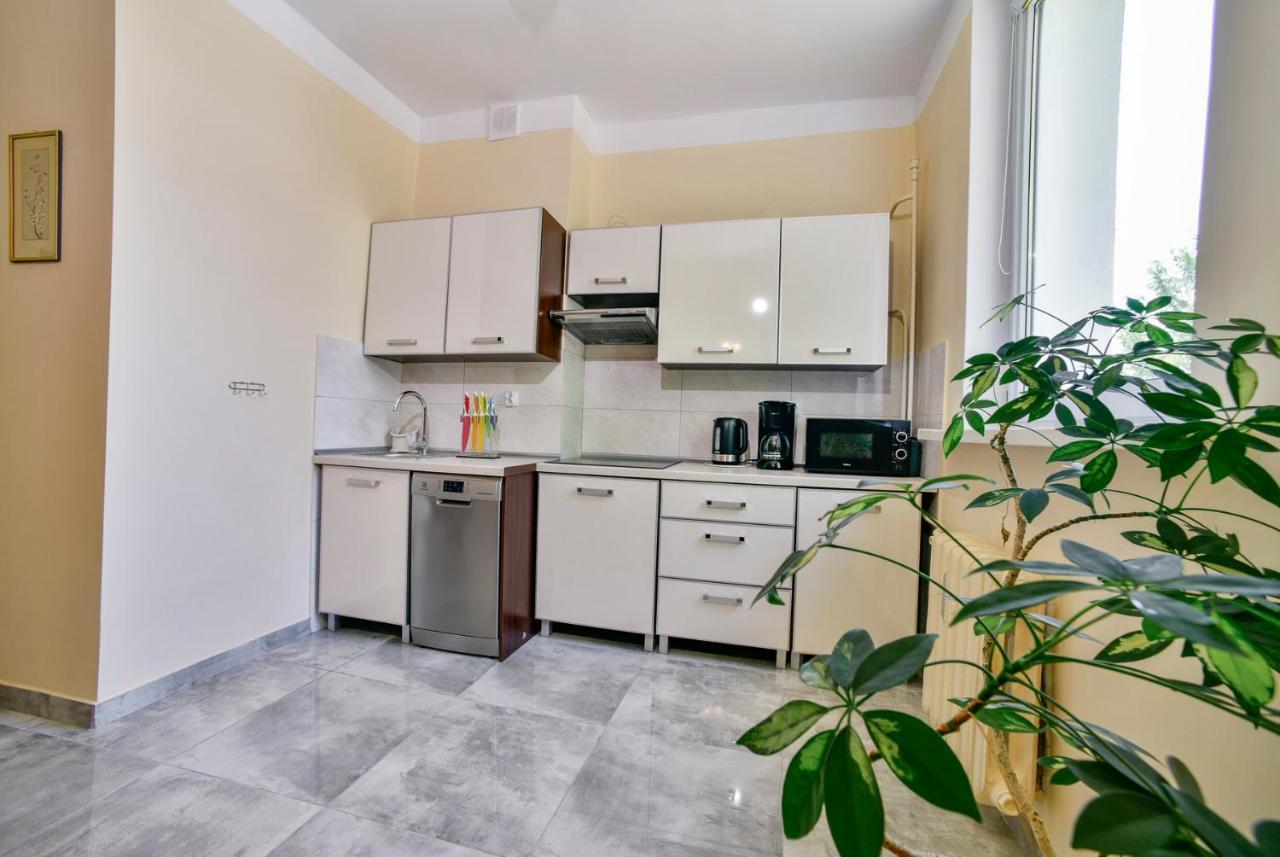 Apartament U Ewy W Kolobrzegu Podczele - 2 Sypialnie 50M2, Wifi I Darmowy Parking! Esterno foto